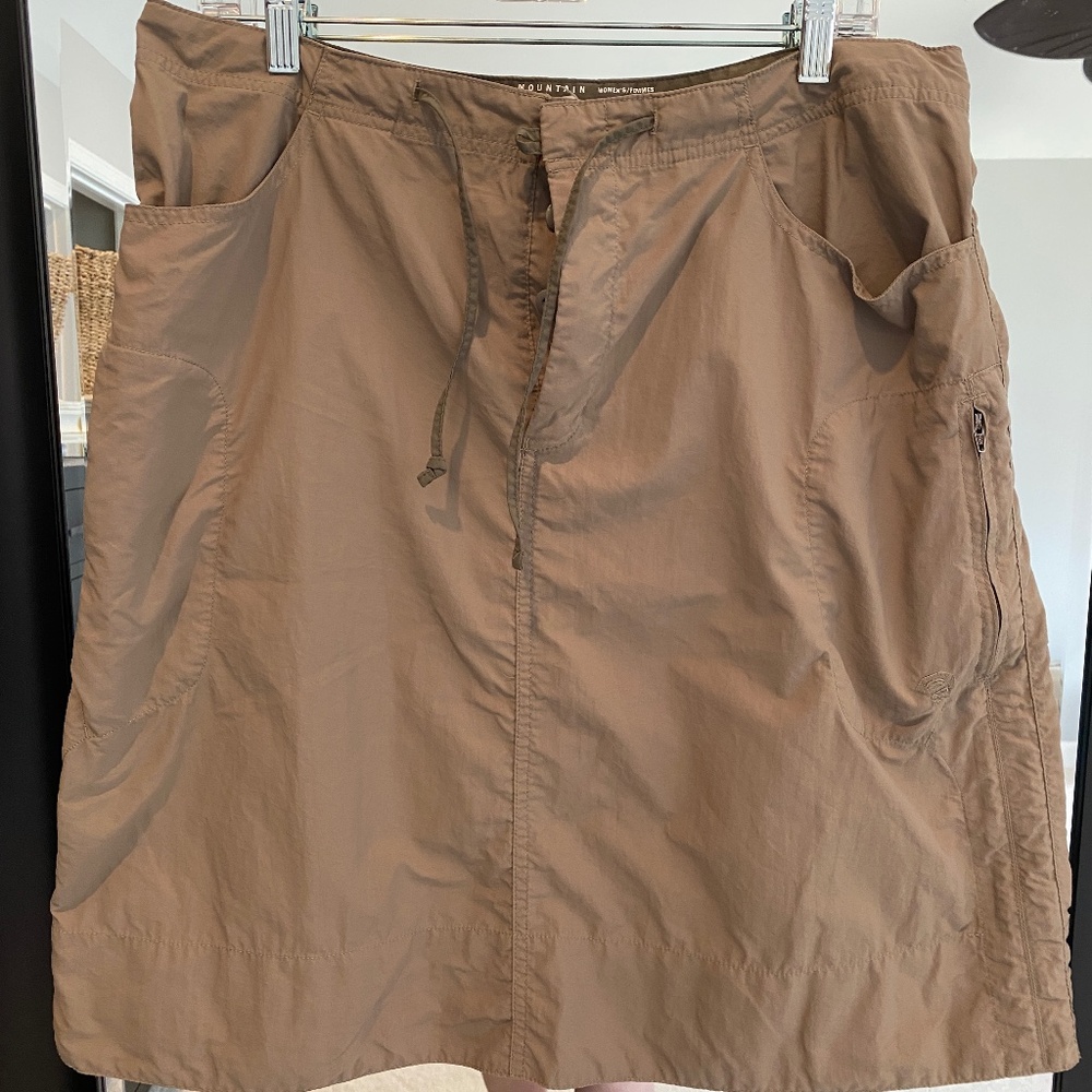 Mountain Hardware Hiking Travel Skirt